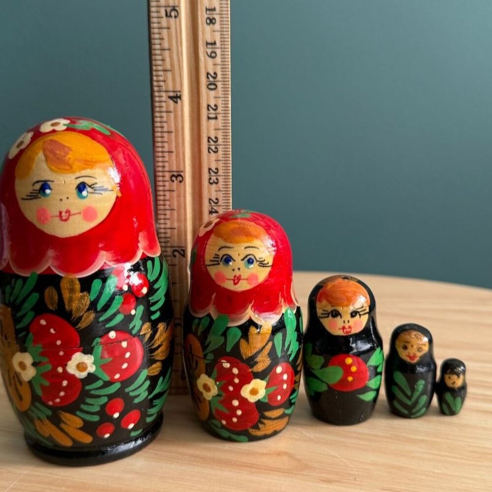 Russian Matryoshka Nesting Dolls Hand-Painted Wooden Set Of 5 Floral Red Black - Picture 6 of 8